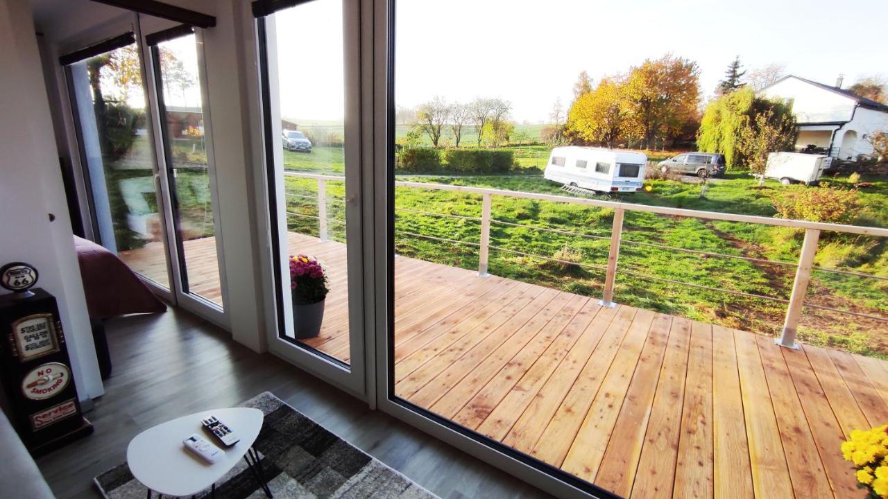 Ranch 66 - Moderni Tiny House Black Swallow Ve Stylu Route 66 Se Saunou A Bazenem Tršice Εξωτερικό φωτογραφία