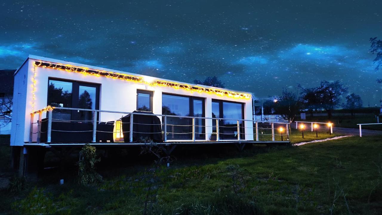 Ranch 66 - Moderni Tiny House Black Swallow Ve Stylu Route 66 Se Saunou A Bazenem Tršice Εξωτερικό φωτογραφία