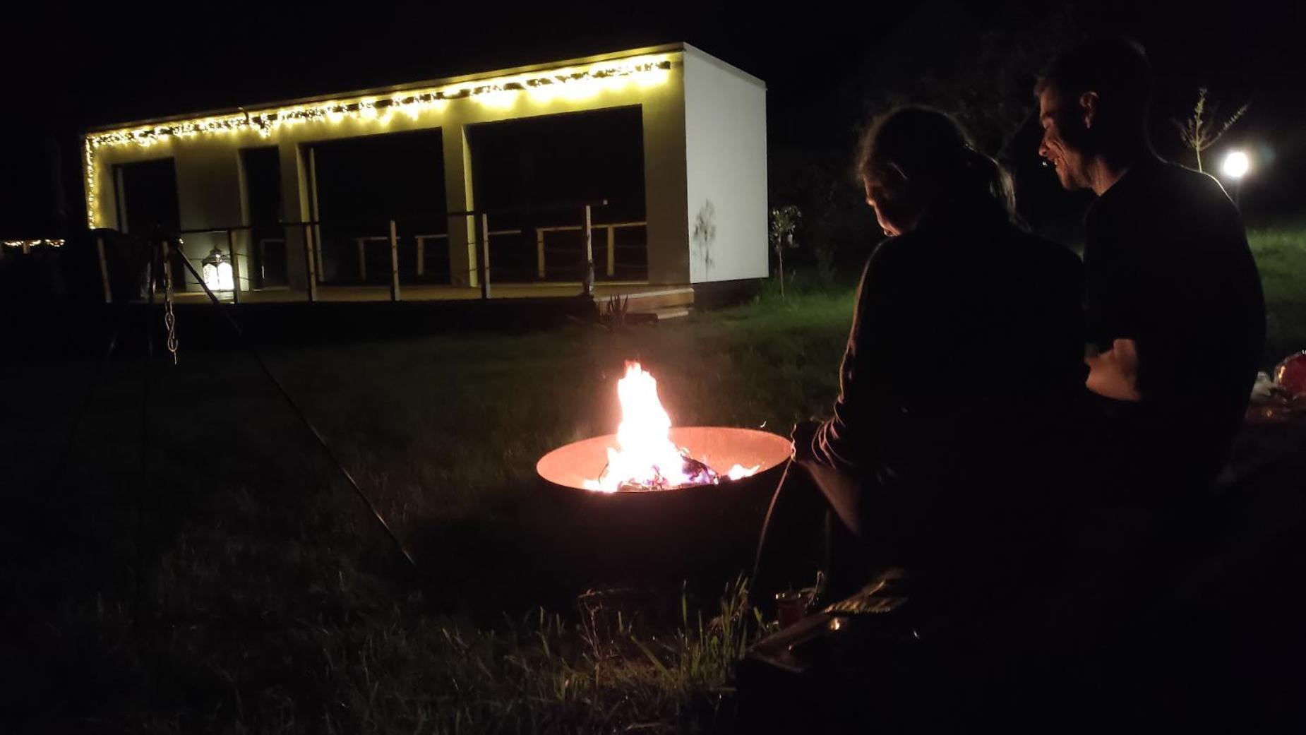 Ranch 66 - Moderni Tiny House Black Swallow Ve Stylu Route 66 Se Saunou A Bazenem Tršice Εξωτερικό φωτογραφία